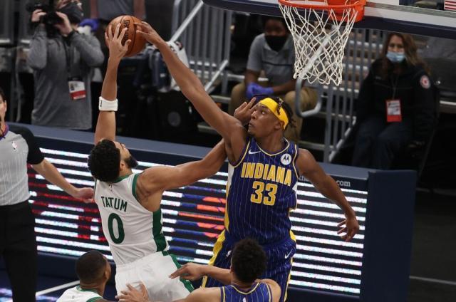 博鱼电竞-DPOY被忽视的黑马 特纳为步行者的禁飞区署名